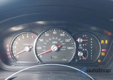 2010 Mitsubishi Galant Fe z USA, uszkodzony, nr VIN 4A32B2FF7AE008298